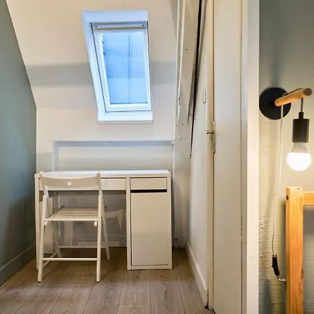 Triplex In The Heart Of Old *